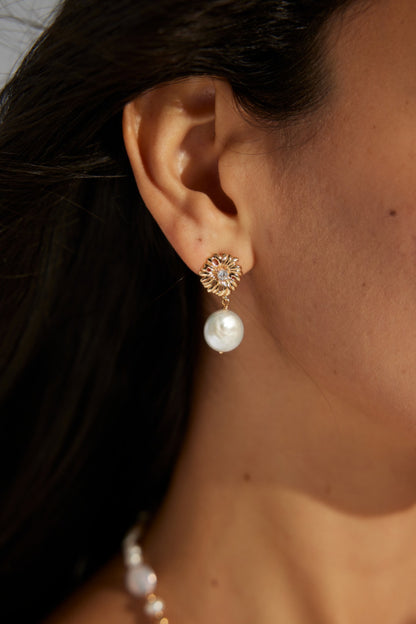 Boucles d'oreilles fleurs en perles d'eau douce - Alicia